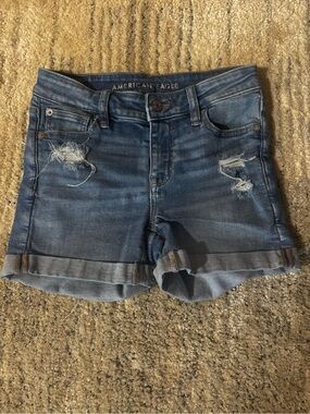 American Eagle Distressed Midi Denim Shorts Size 0 Cuffed Stretch Real‎ Good